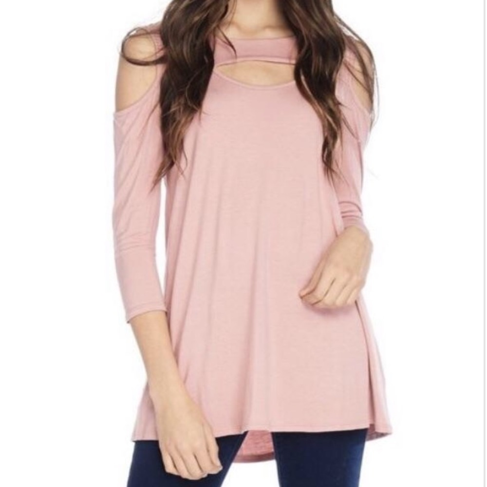 4 for $20 SALE! NWOT Cold Shoulder Top